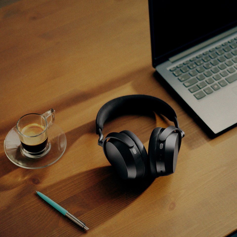 Sennheiser Momentum 5 LS1.jpg