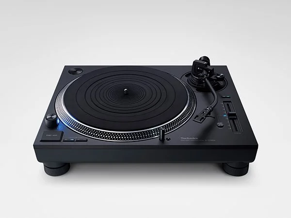 Technics SL1200GR2 B 1.jpg