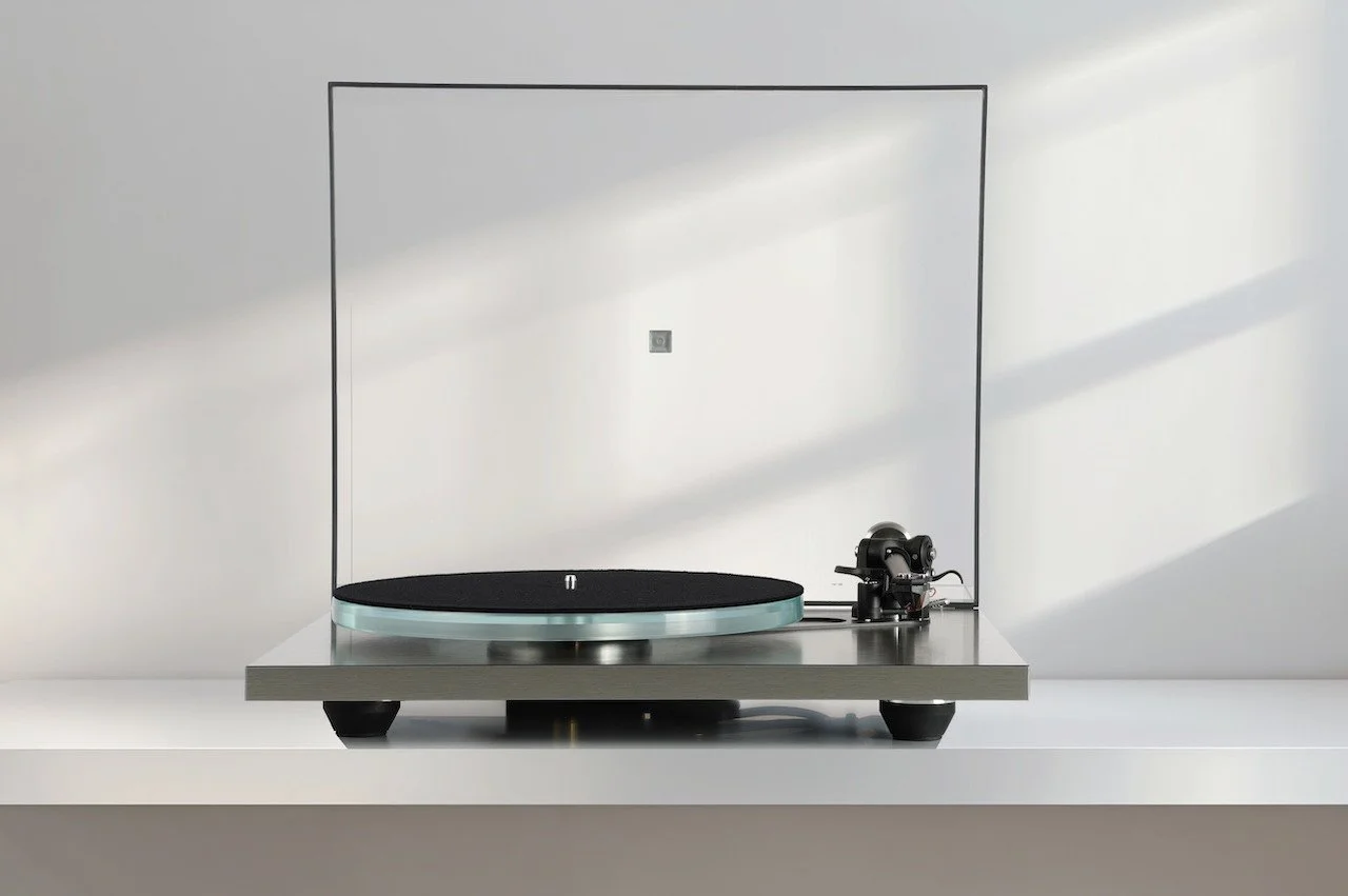 Rega Planar 6 RS F.jpg