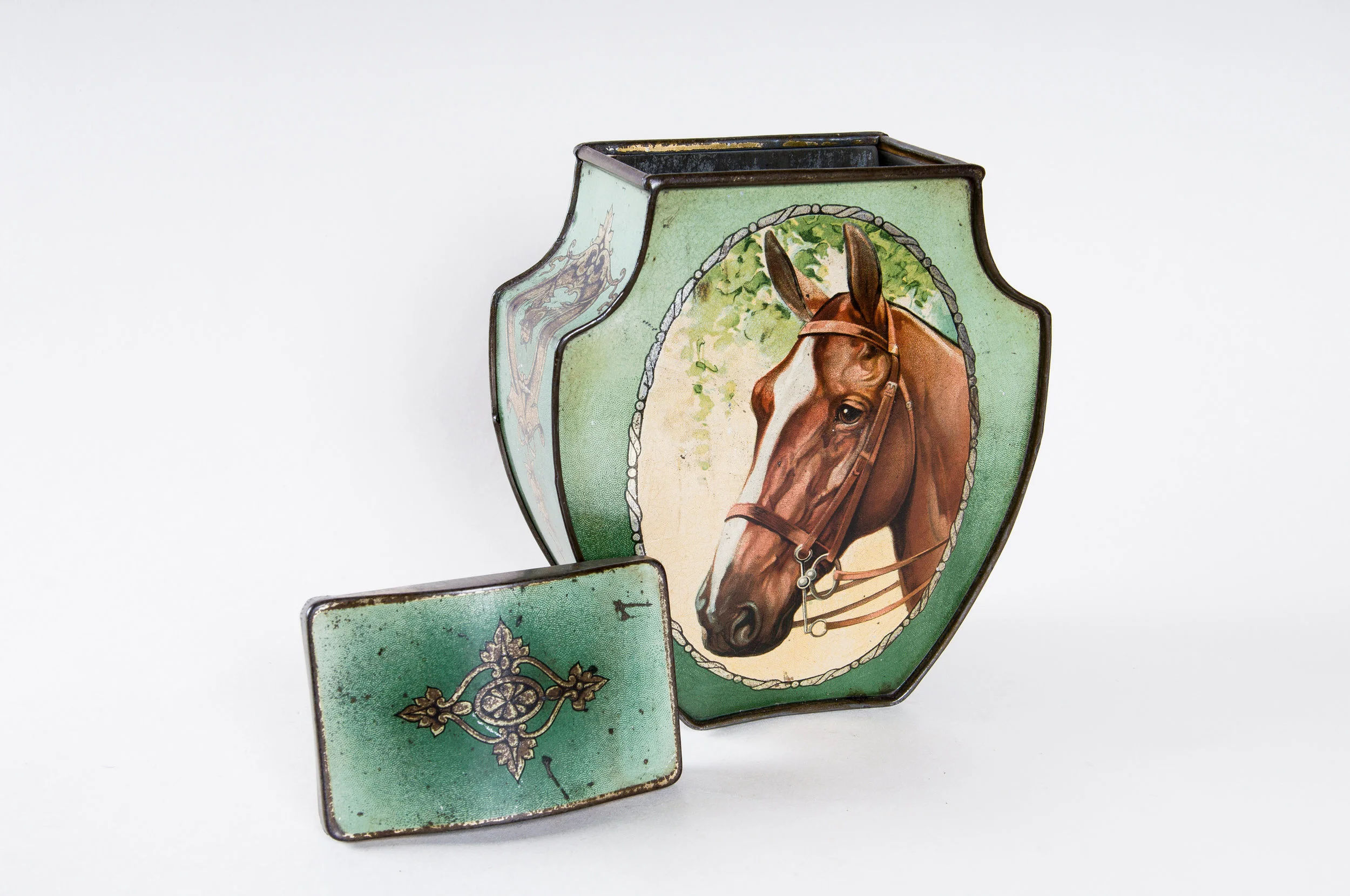 Haus_Des_Rodriguez_TurnerHelton_Items-88.jpg
