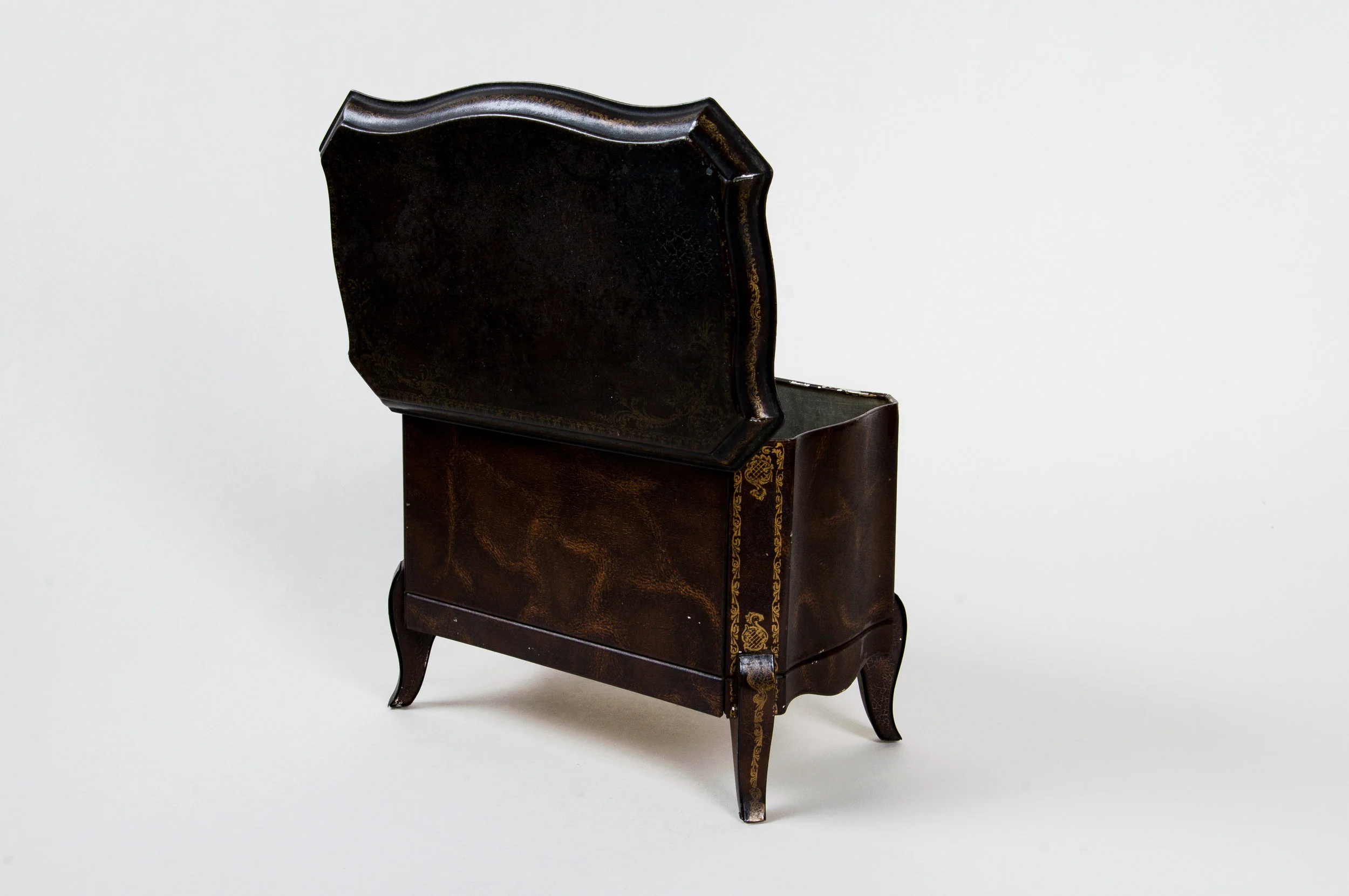 Haus_Des_Rodriguez_TurnerHelton_Items-179.jpg