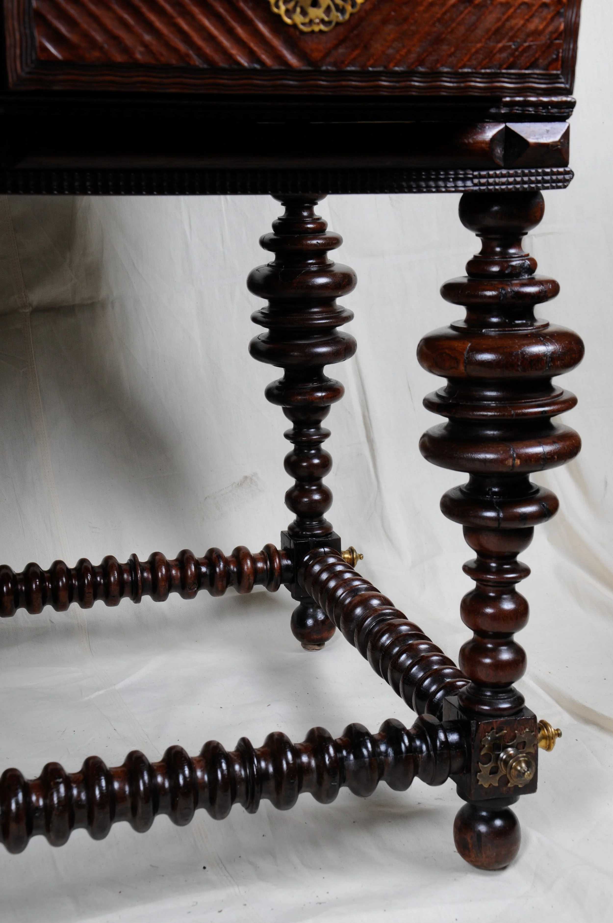Haus_Des_Rodriguez_1stDibs-171.jpg