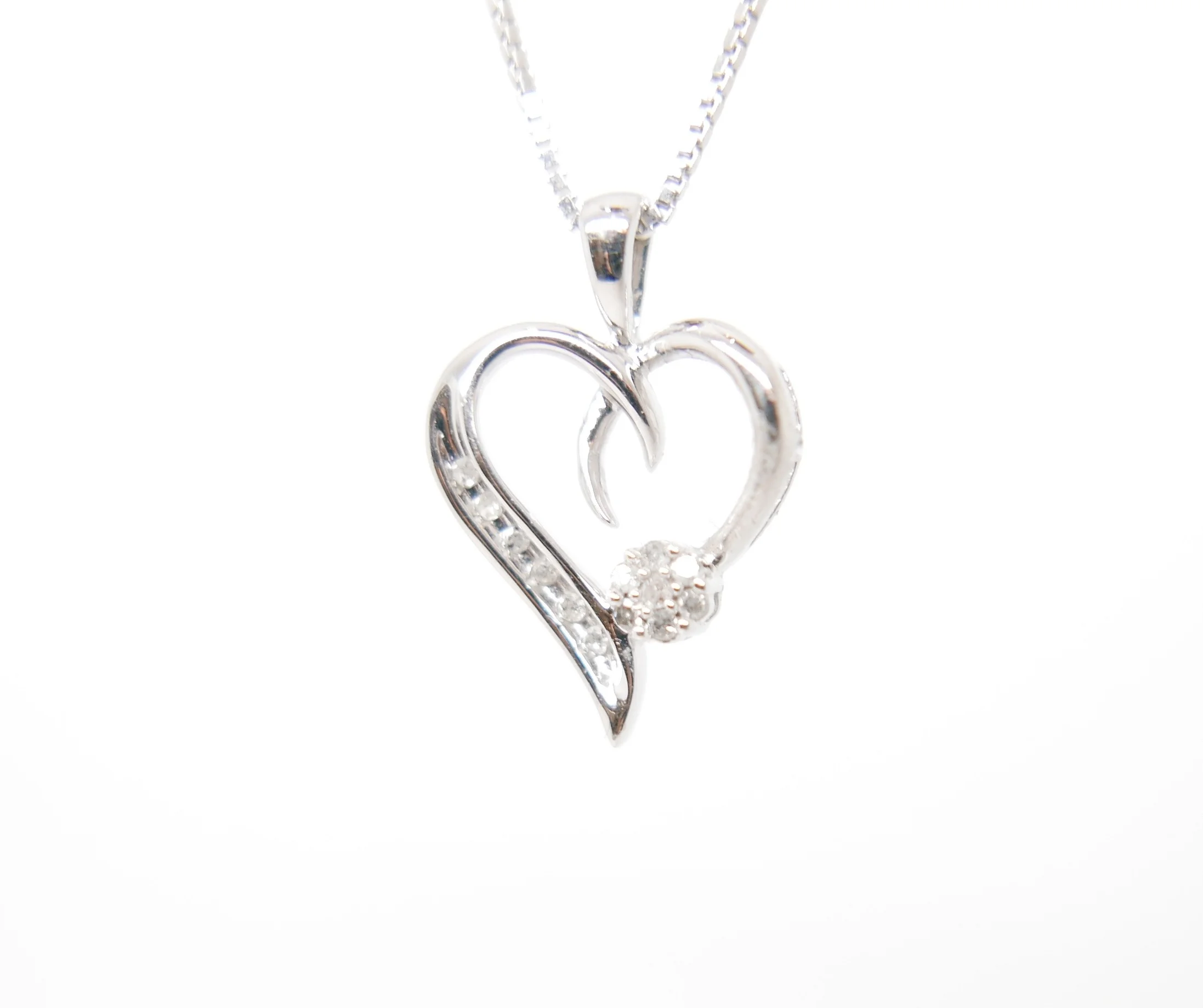 Antique Heart Necklace.jpg