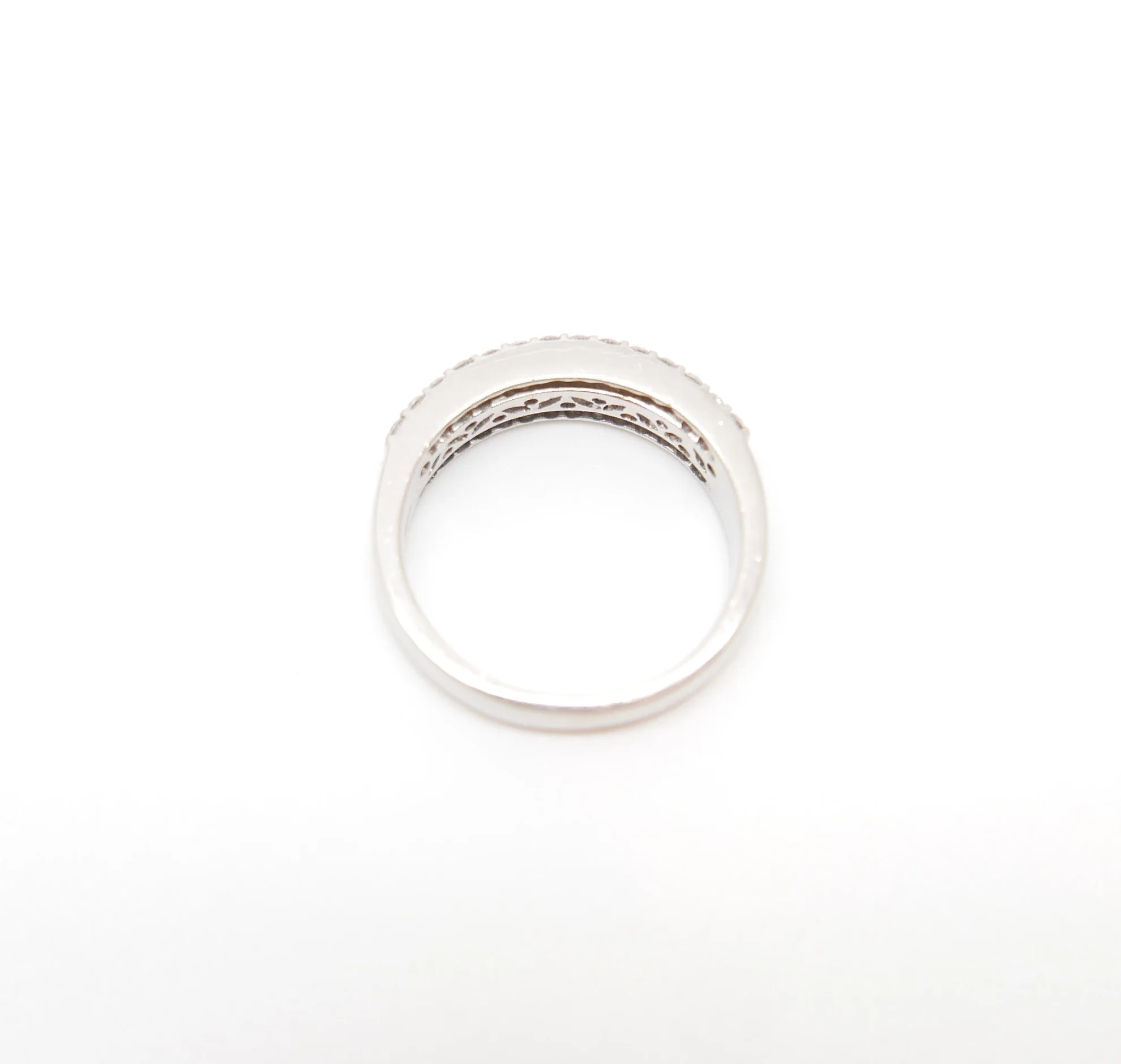 Vintage Sapphire Ring Side.jpg
