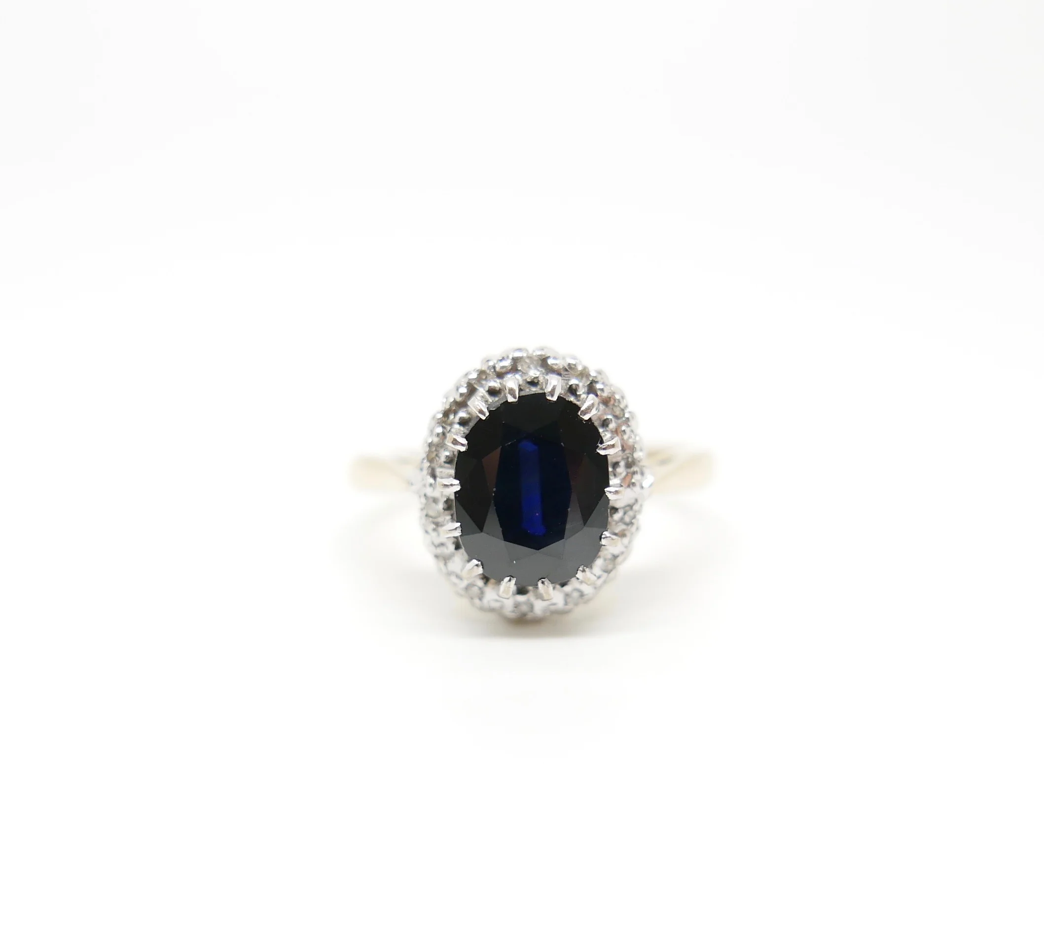 Sapphire & Diamond Ring in 18ct Gold