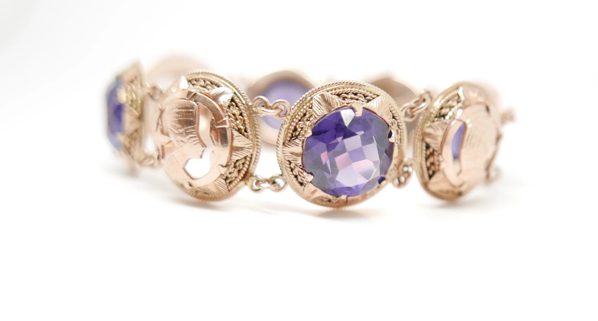 bracelet antique.jpg