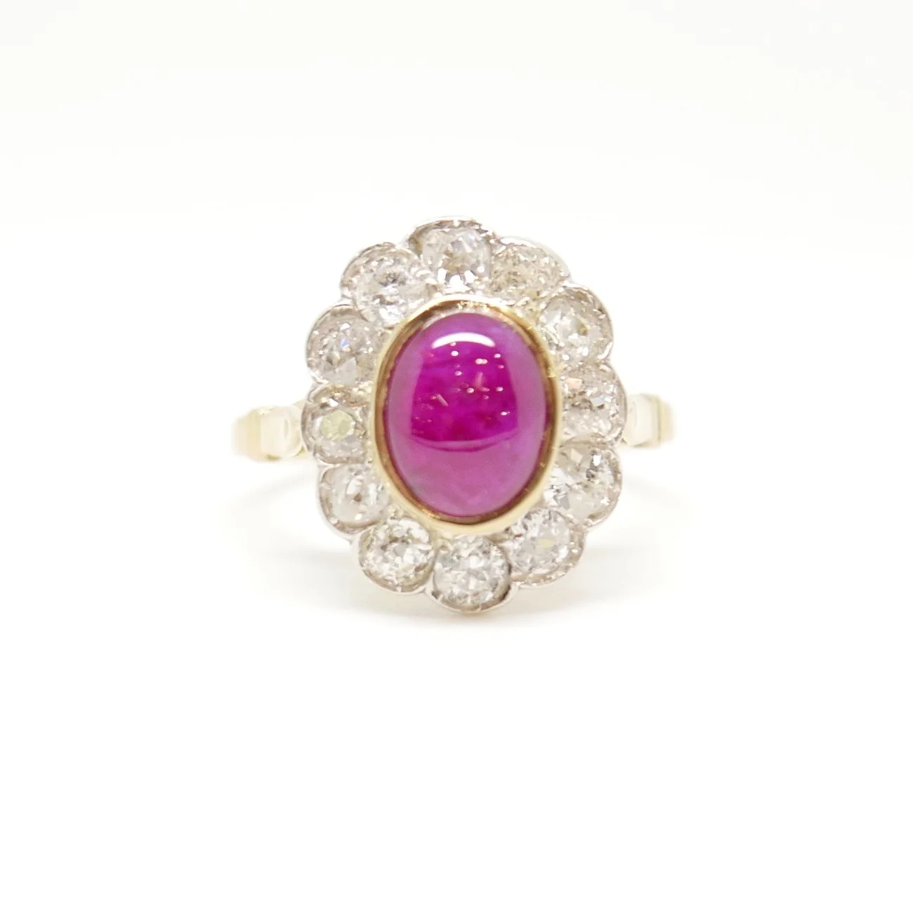 Ruby & Diamond Ring in 18ct Gold