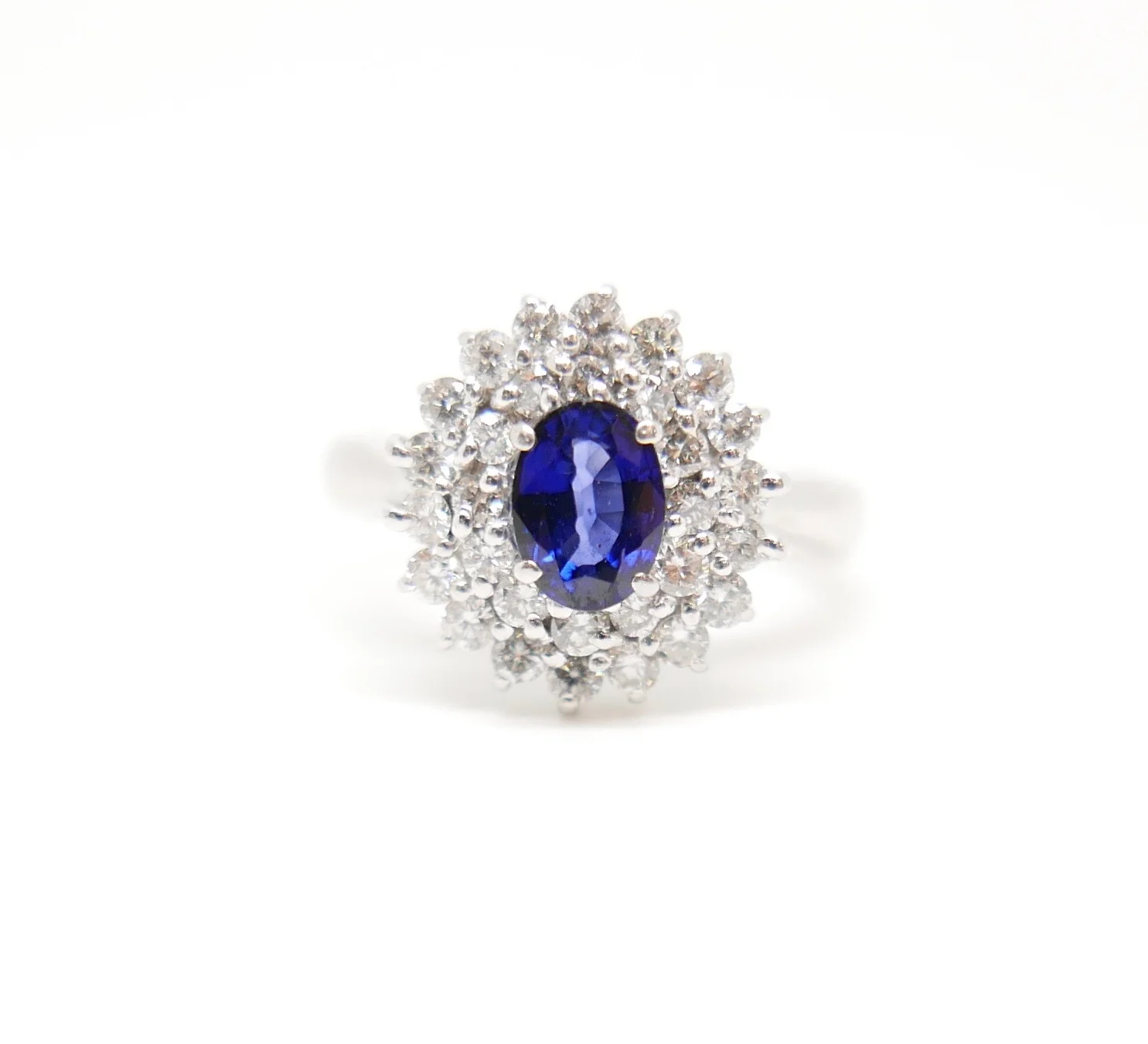 Sapphire &amp; Diamond Ring in 18ct Gold