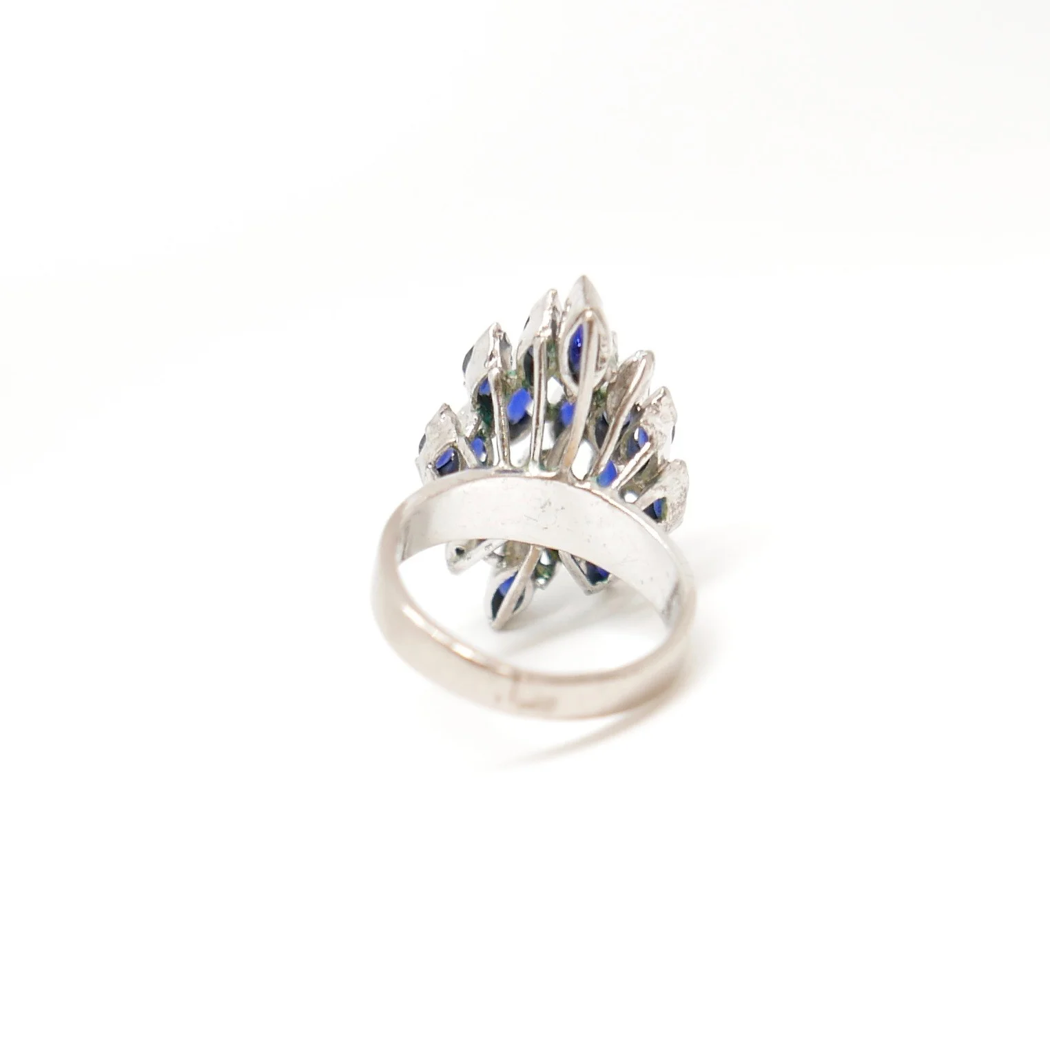 vintage sapphire ring.jpg
