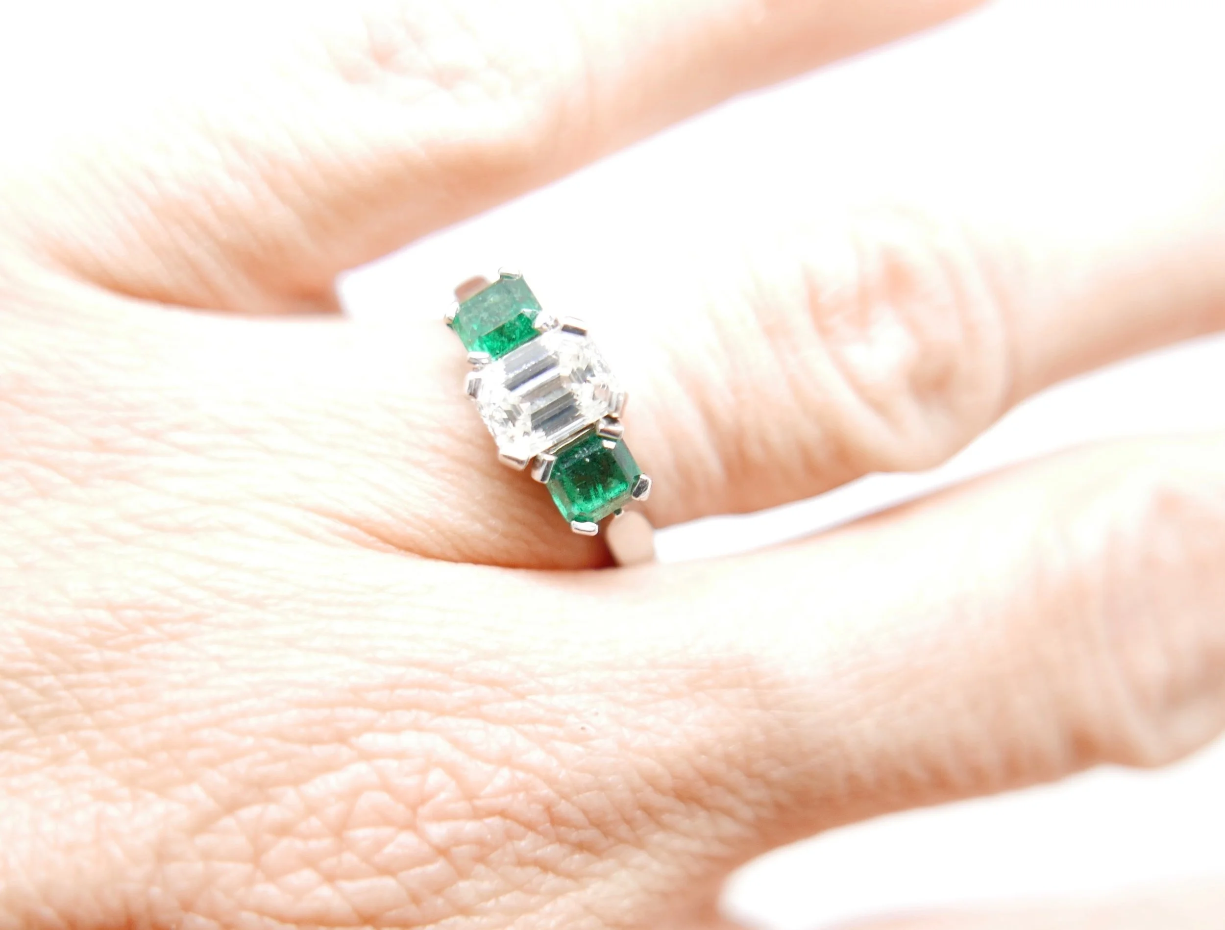 Vintage Ring Emerald.jpg