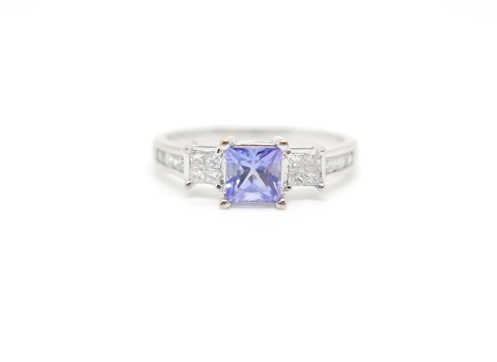 Tanzanite and Diamond Ring in 18ct White Gold