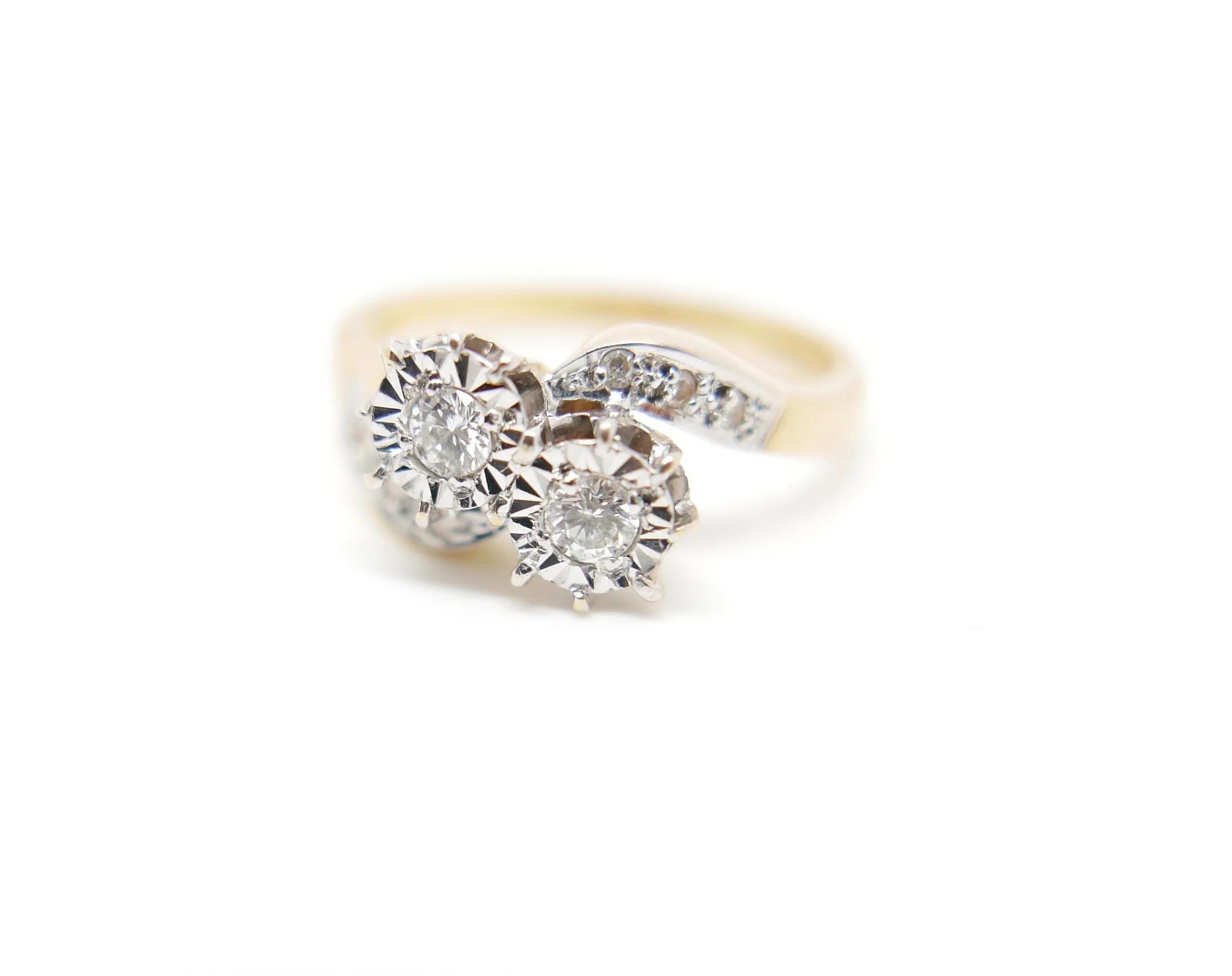 Diamond Twist Ring.jpg