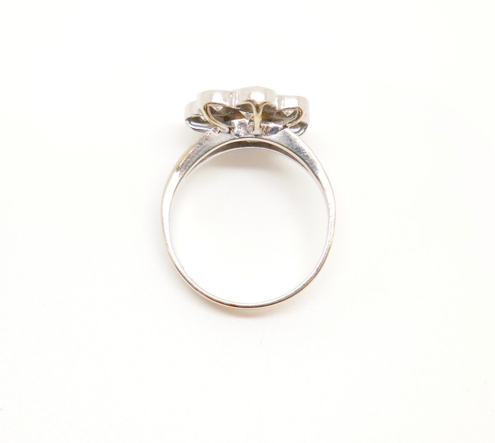 antique diamond daisy ring