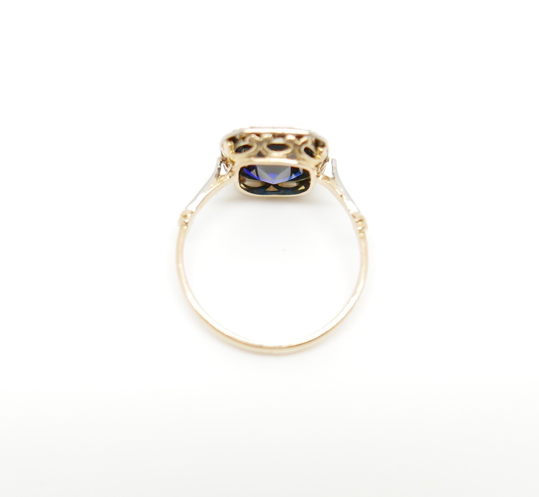 antique jewellery