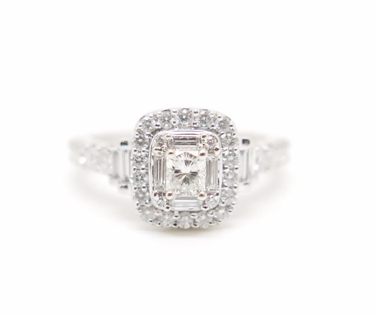 Diamond Cluster Ring in Platinum
