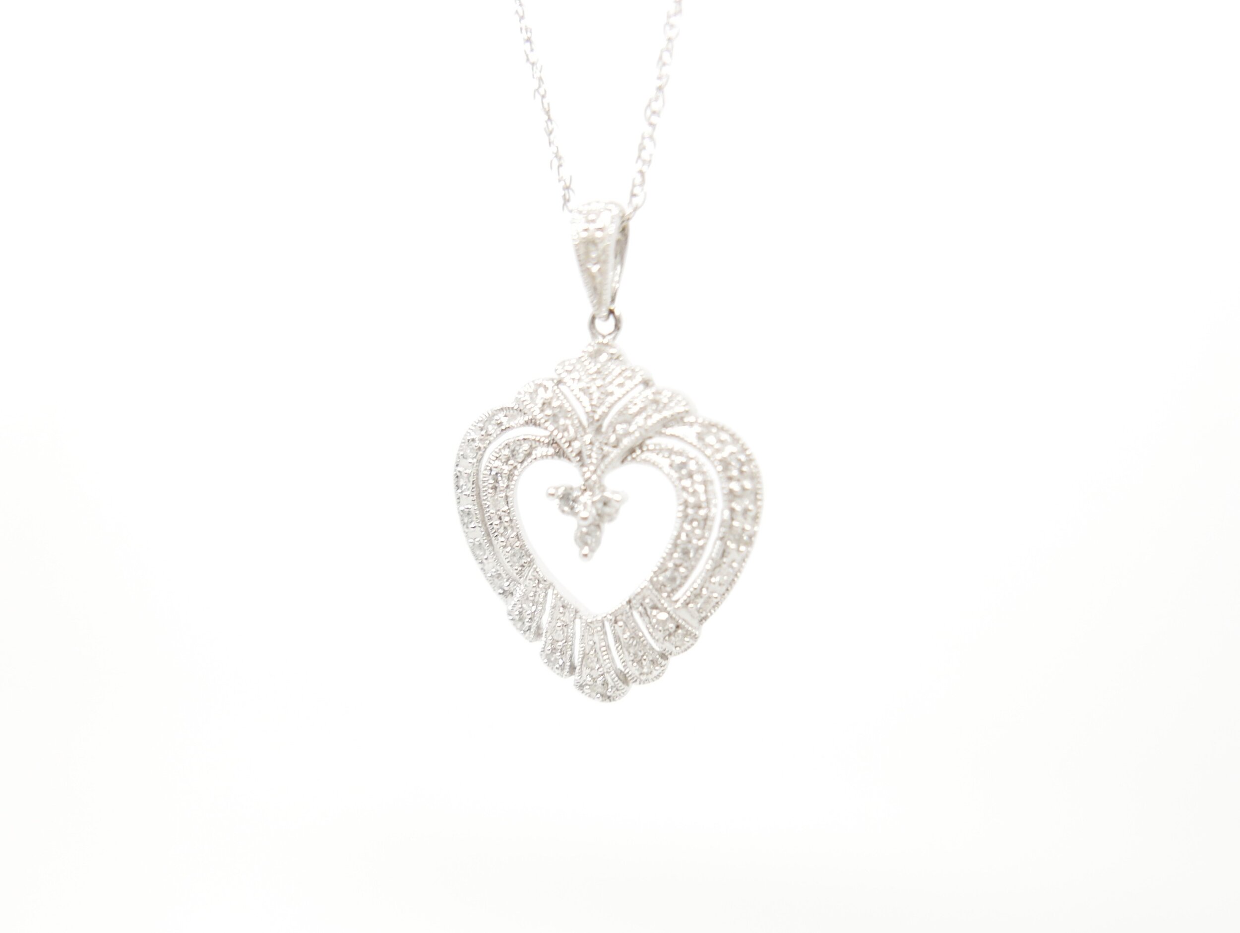 diamond necklace vintage.jpeg