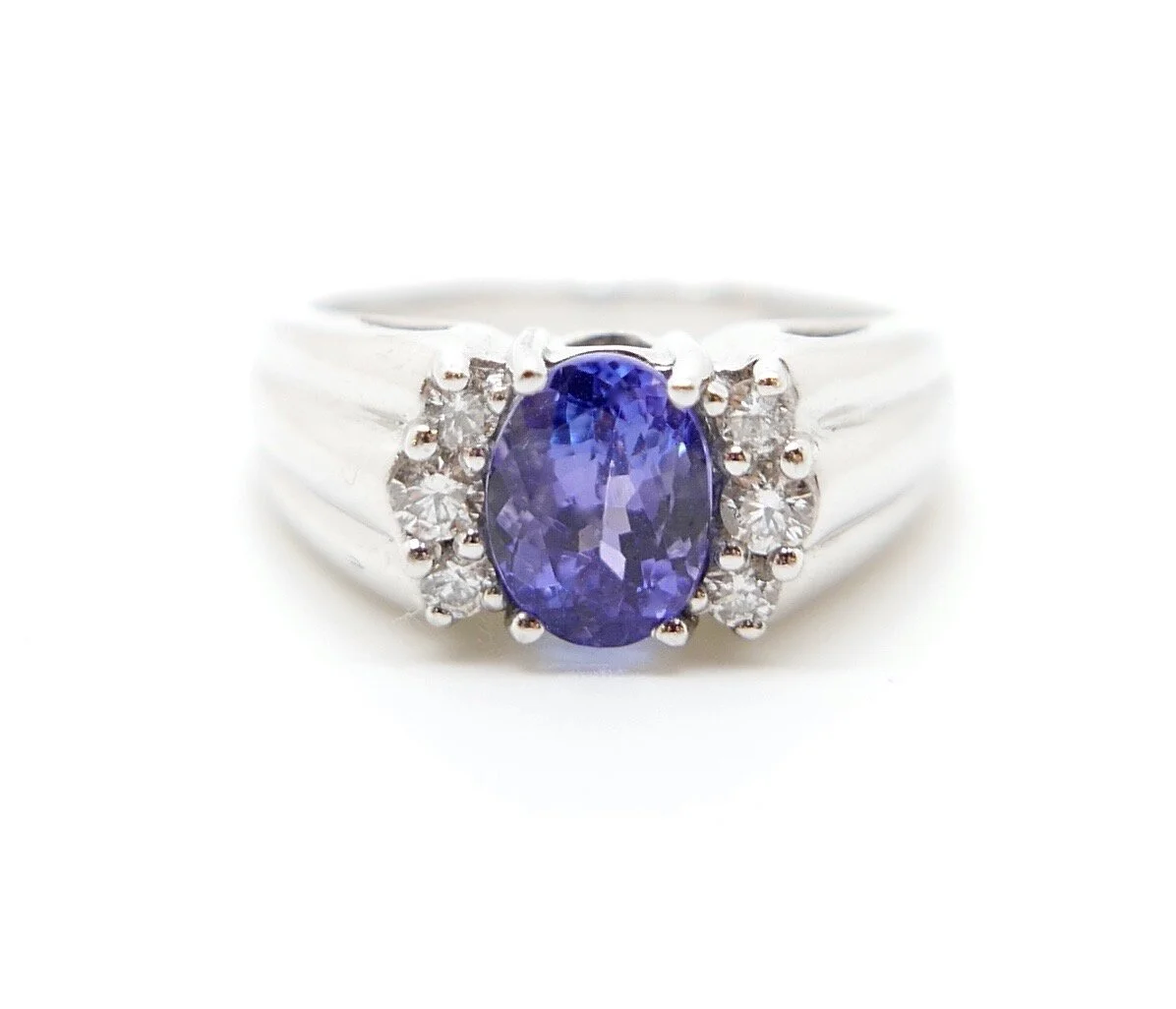 Tanzanite & Diamond Ring in 18ct White Gold
