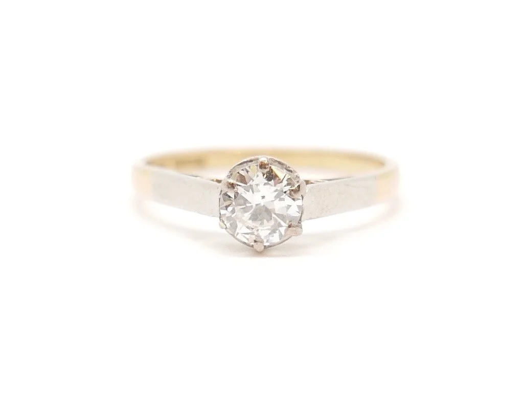 Solitaire Diamond set in Platinum and 18ct Gold