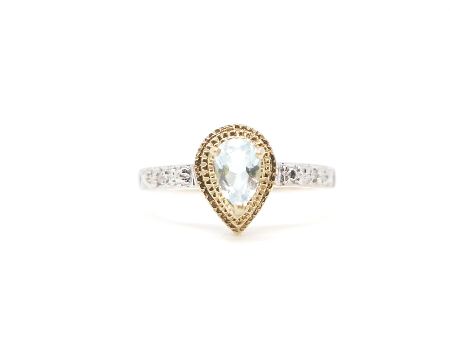 Aquamarine & Diamond Ring in 9ct Gold