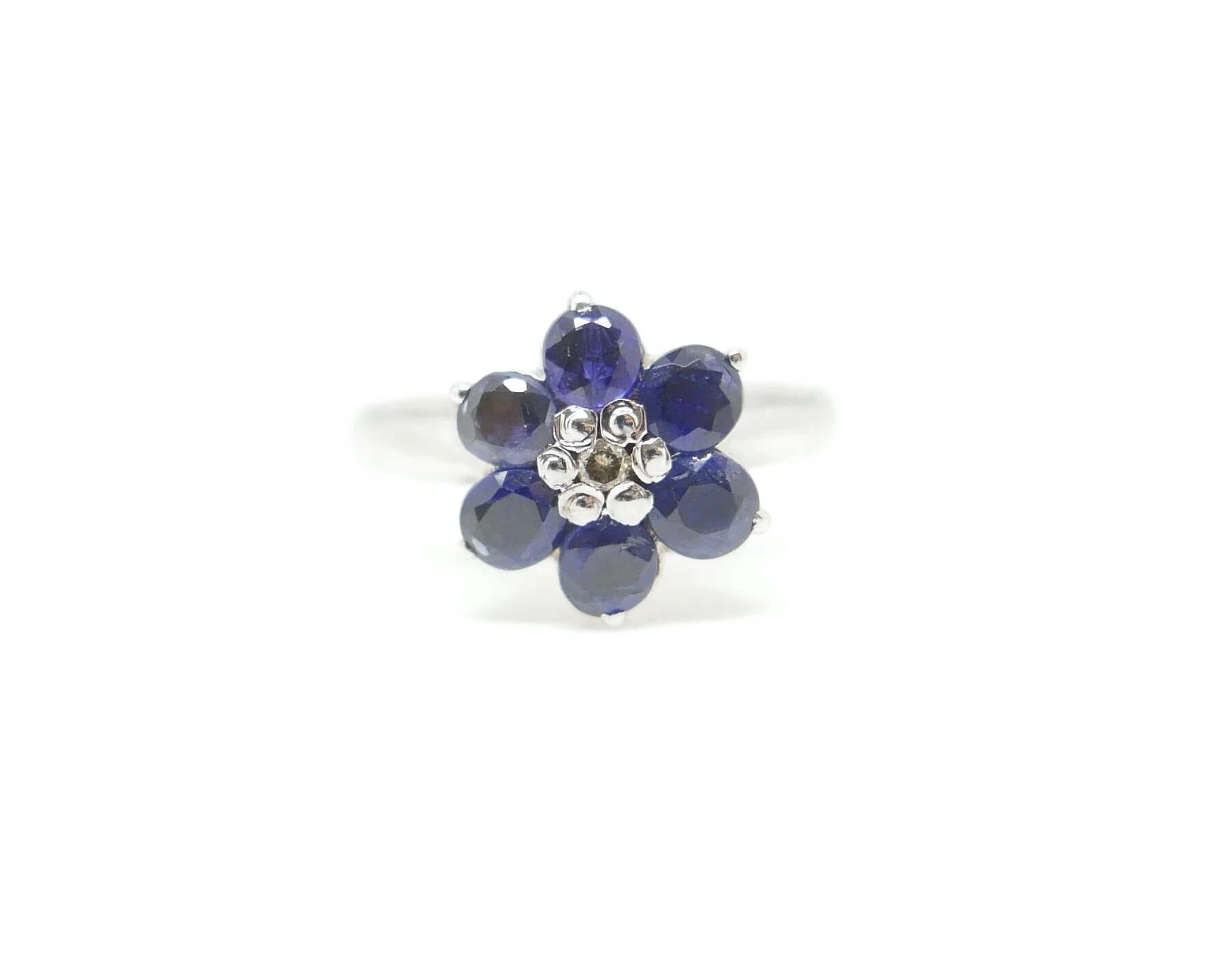 Sapphire Flower Ring in 14ct Gold