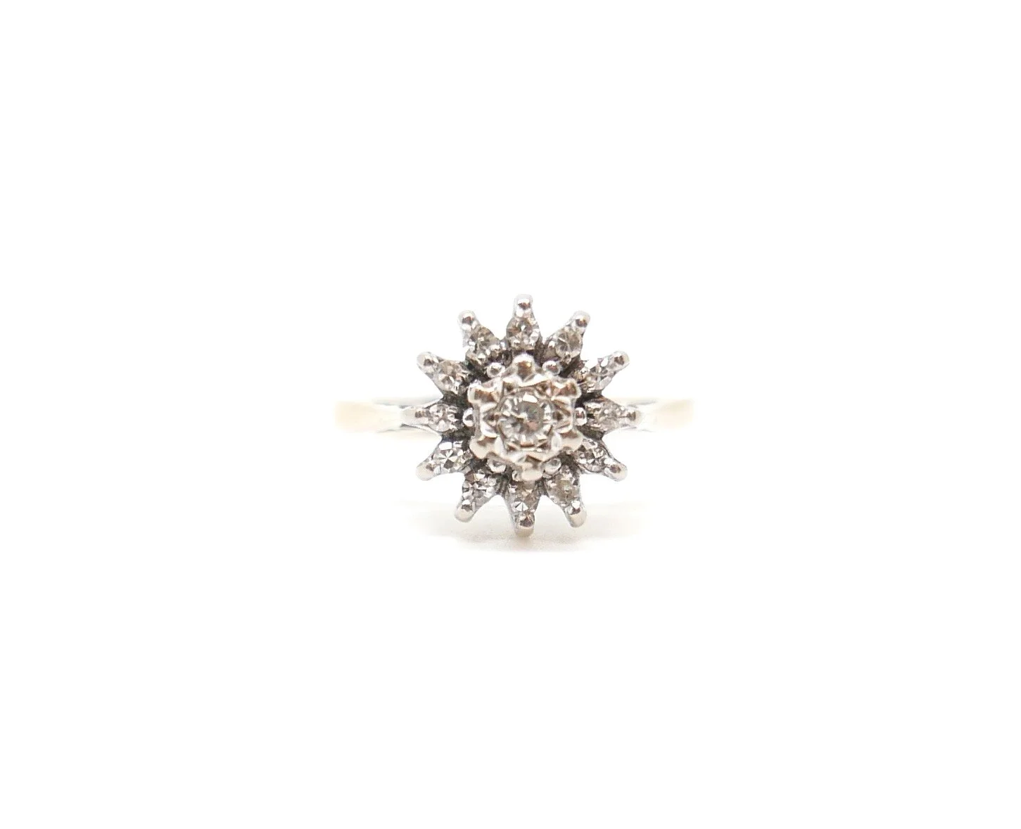 Diamond Cluster Ring in 18ct Gold