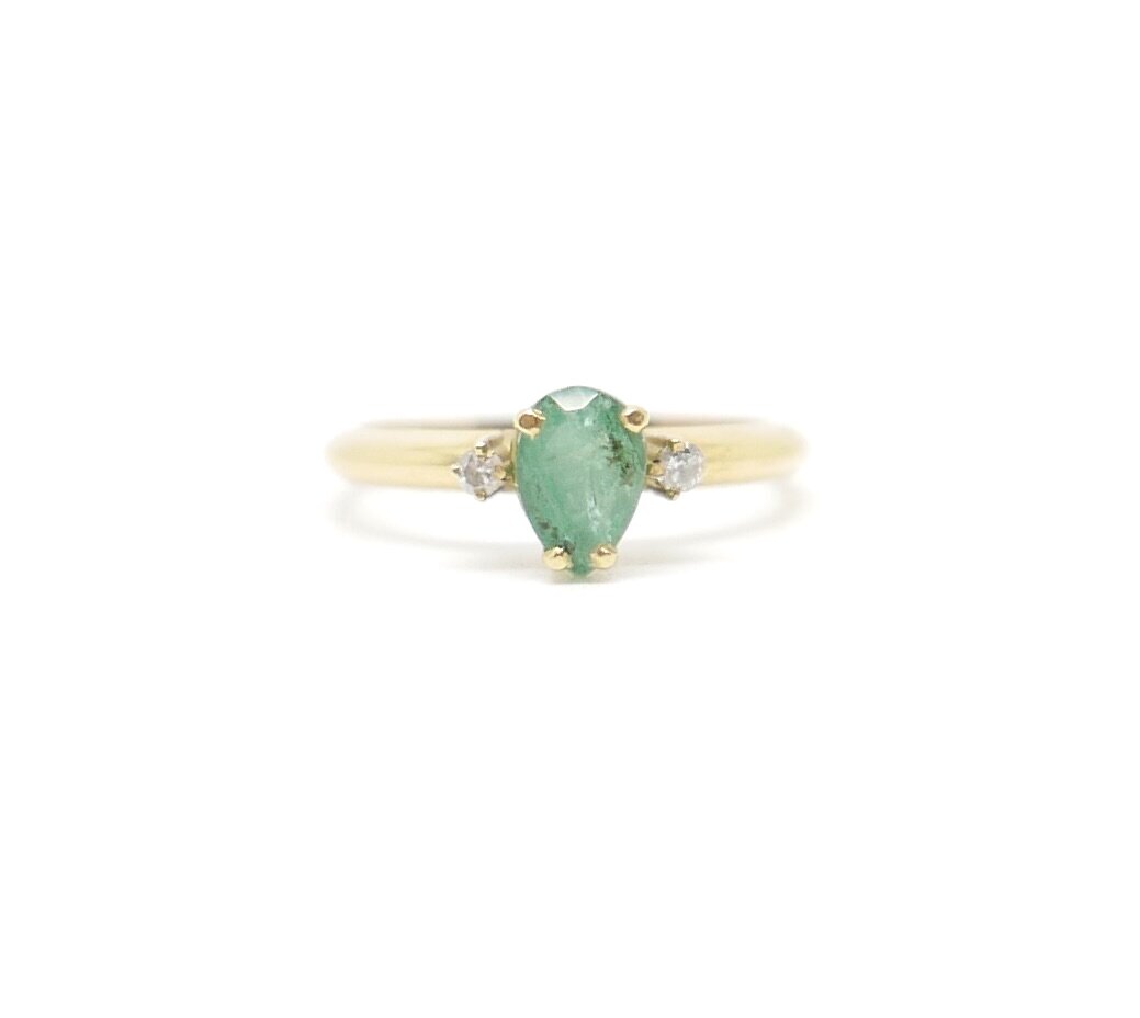 Emerald &amp; Diamond Ring in 18ct Gold