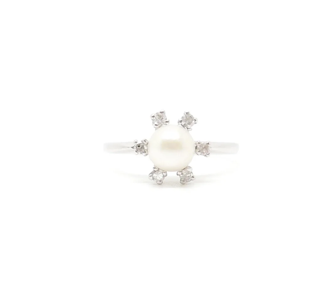 Pearl & Diamond Ring in 18ct White Gold