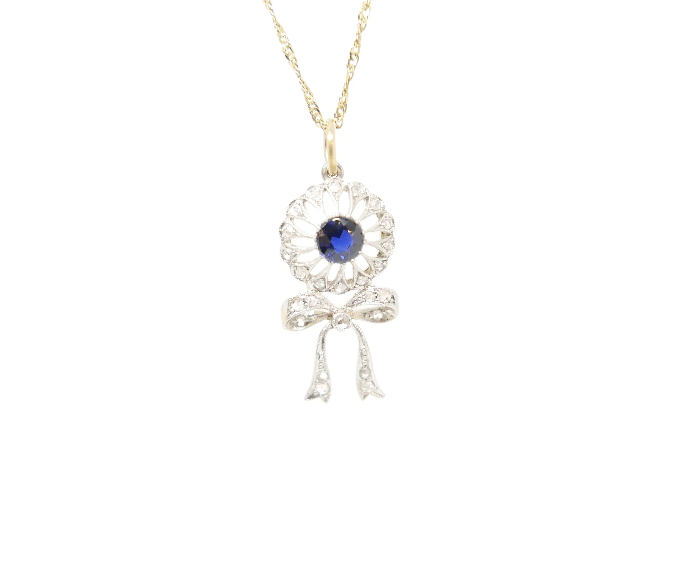 Diamond &amp; Sapphire Pendant Necklace in 14ct Gold