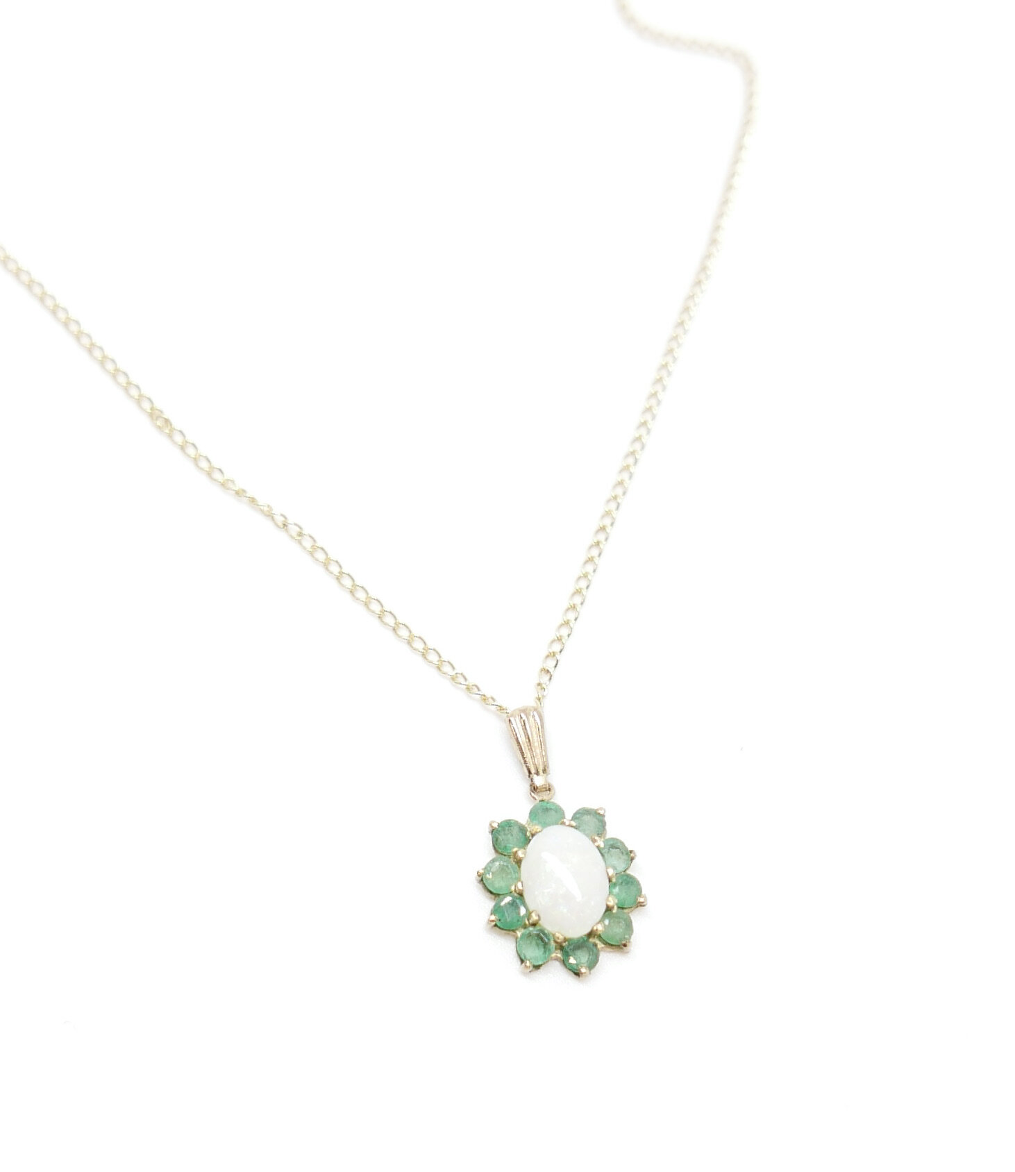 emerald vintage necklace