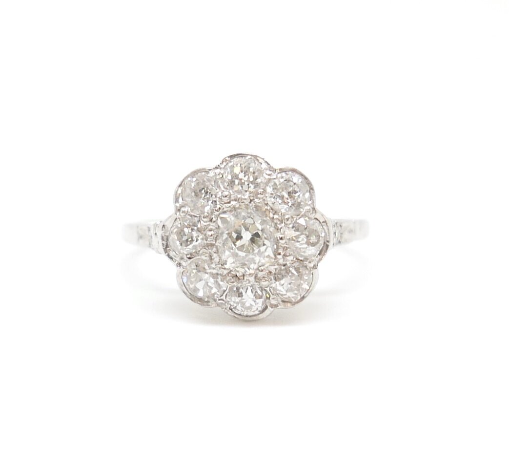 Vintage Diamond Cluster Ring in 18ct Gold