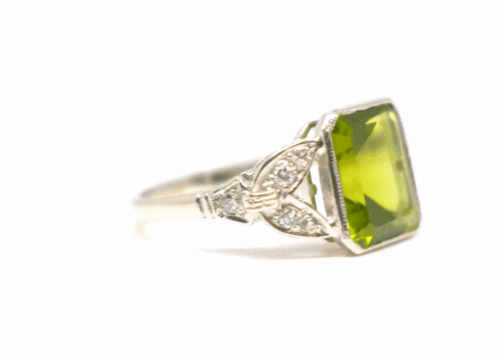 Vintage Peridot and Diamond Platinum Ring Vintage Jewellery Online.gif