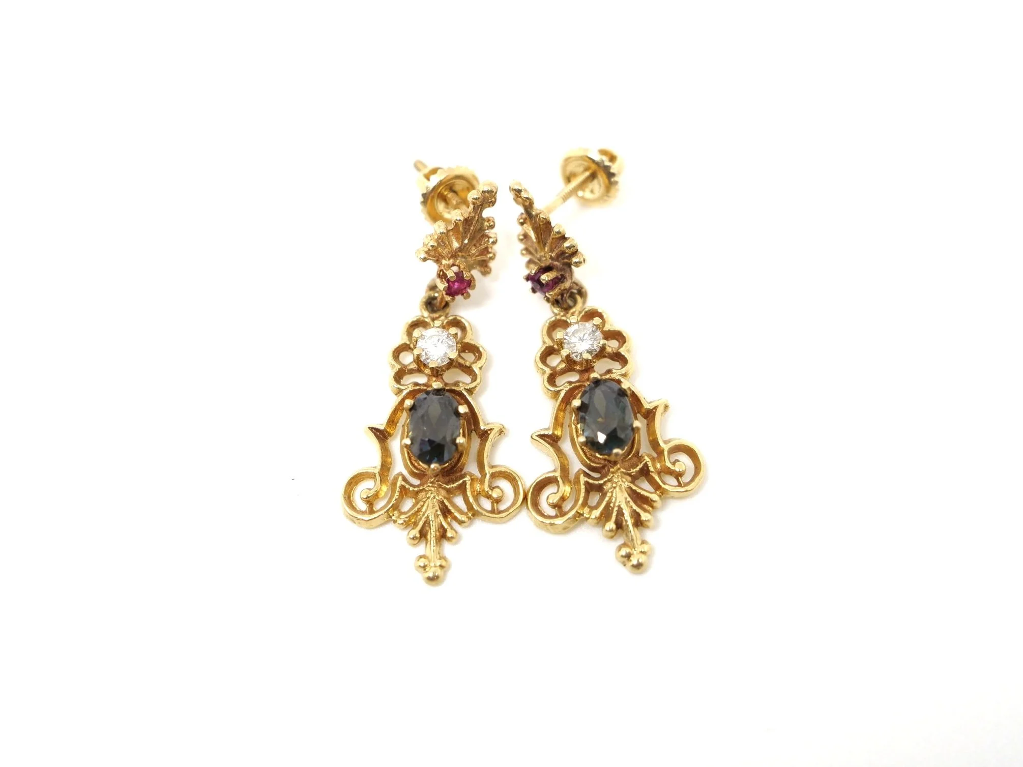 Lovely vintage 14ct gold statement drop earrings in an unusual filigree design, each set with a ruby, diamond and oval cut green garnet.
