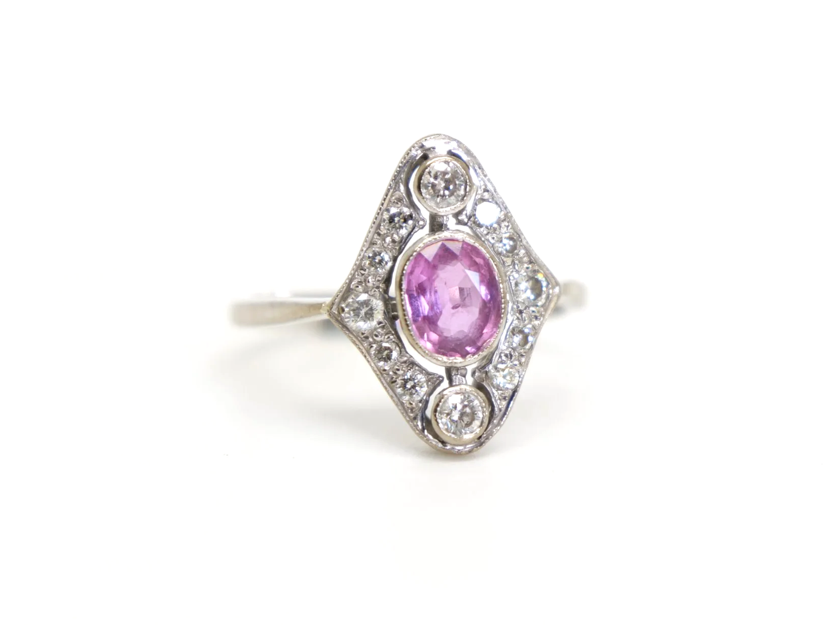 Beautiful 18ct gold pink sapphire and diamond ring, in an elegant Art Deco-style