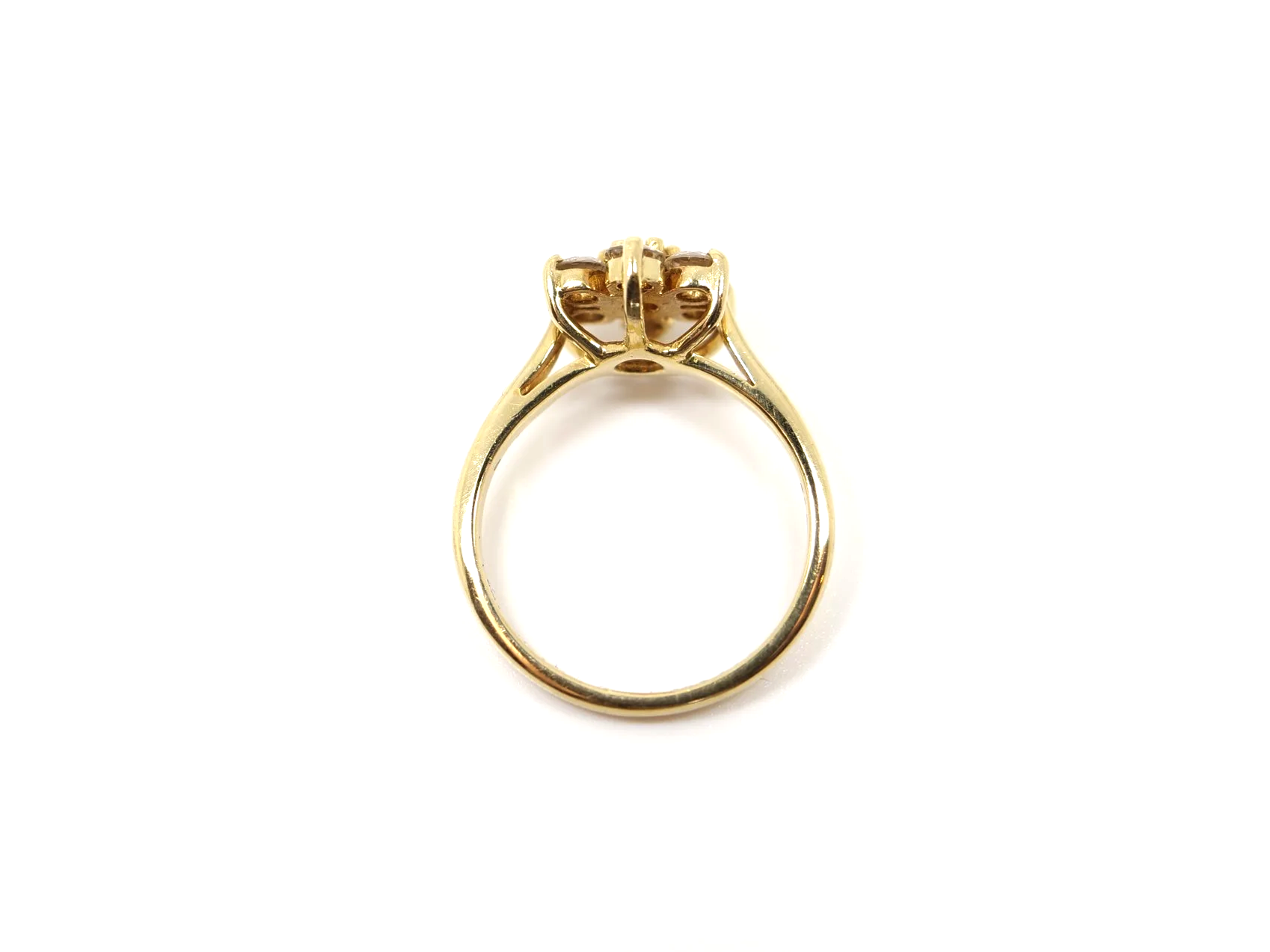 18ct yellow gold diamond daisy cluster ring