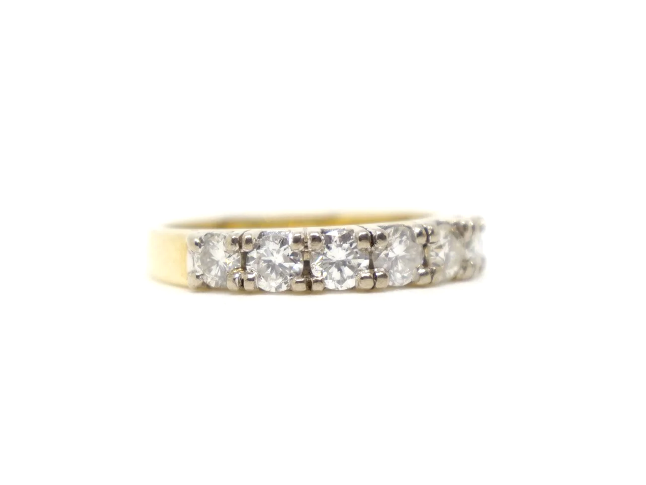 Gorgeous 18ct gold diamond half eternity ring, set with six brilliant cut diamonds of approximately 1ct.