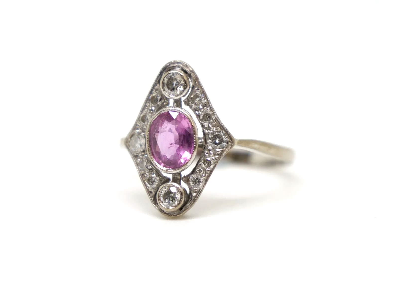 Beautiful 18ct gold pink sapphire and diamond ring, in an elegant Art Deco-style