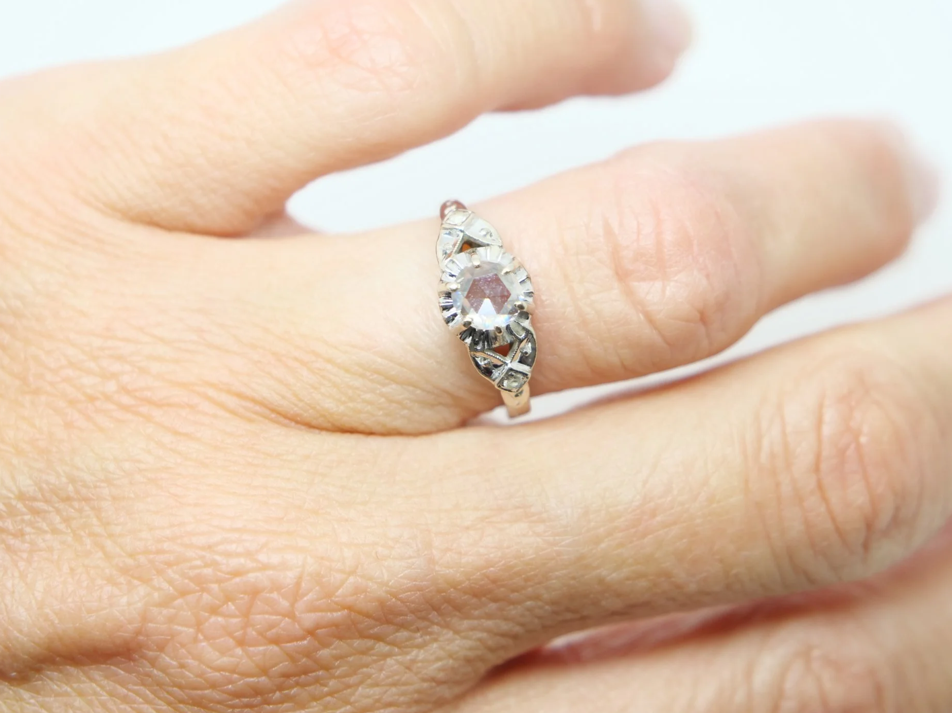 Antique style rose cut diamond solitaire ring in 18ct gold, single rose cut diamond in an openwork setting