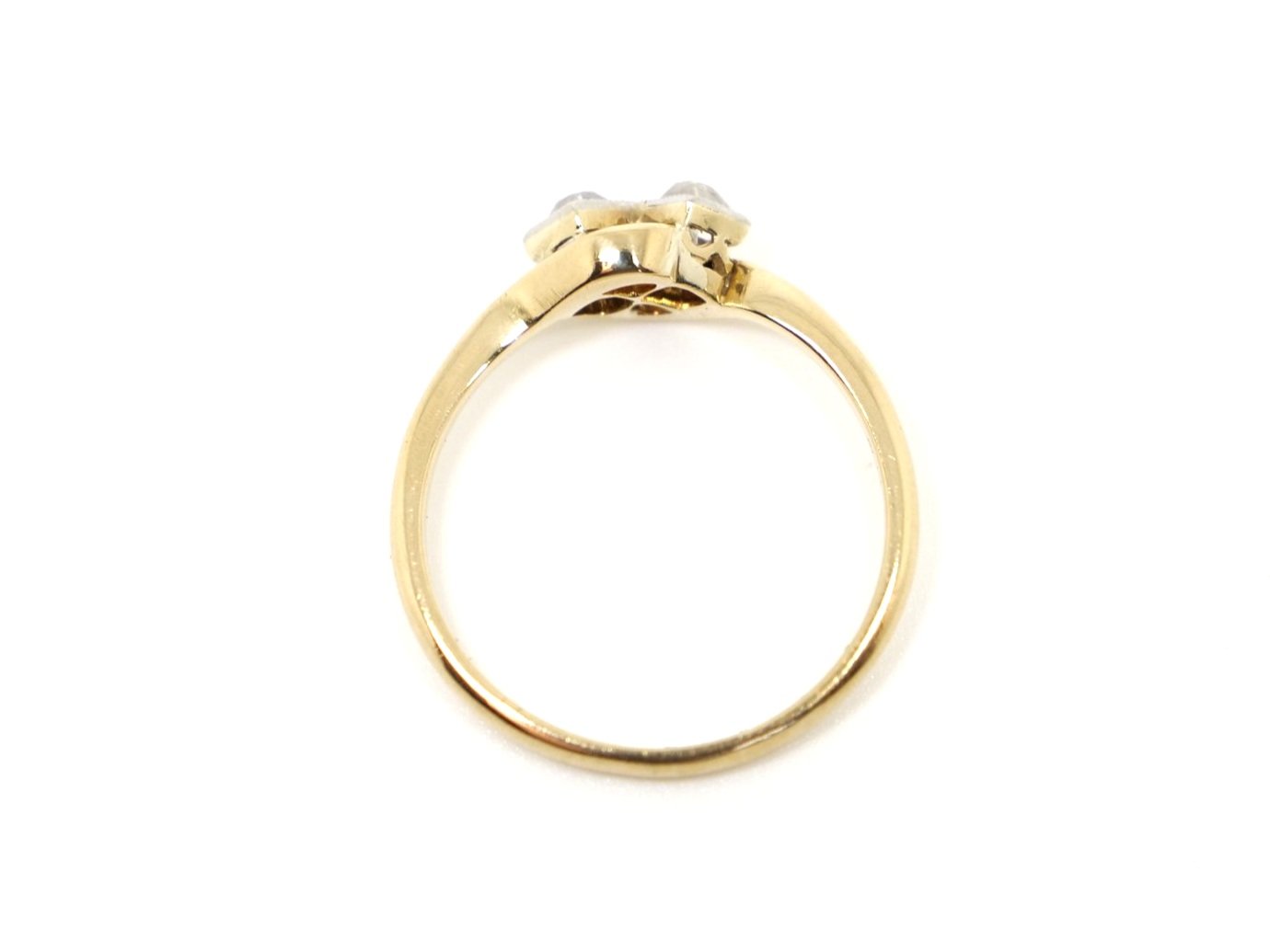 Very pretty 18ct gold Art Deco diamond ring, set with two old cut diamonds in this pretty double diamond design.