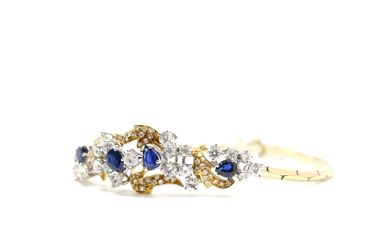 Super vintage 18ct gold sapphire and diamond bracelet, set with gorgeous pear cut sapphires and 2ct brilliant cut diamonds.