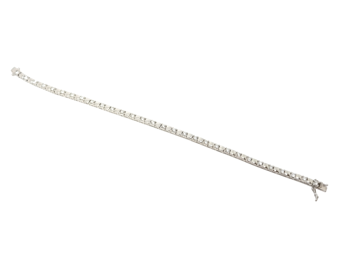 18ct white gold diamond tennis bracelet, 2ct total, dated 2000