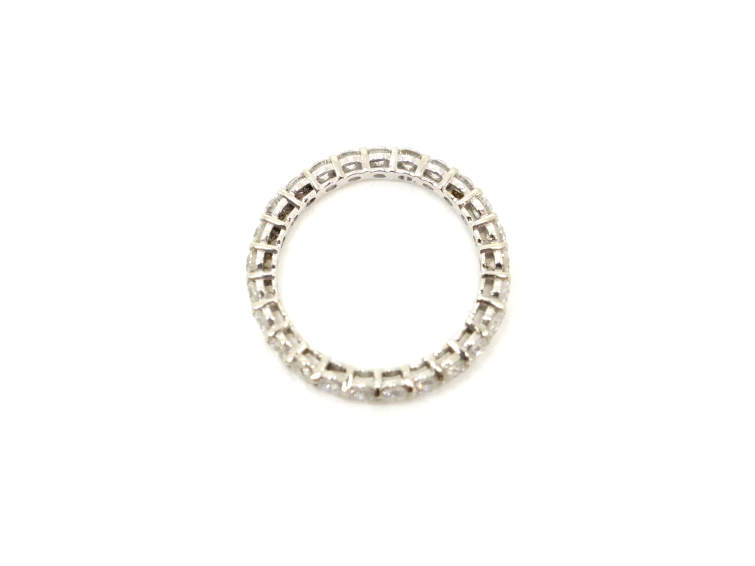 Stunning diamond full eternity ring in 18ct white gold, set all the way around with brilliant cut diamonds totalling approximately 1.4ct.