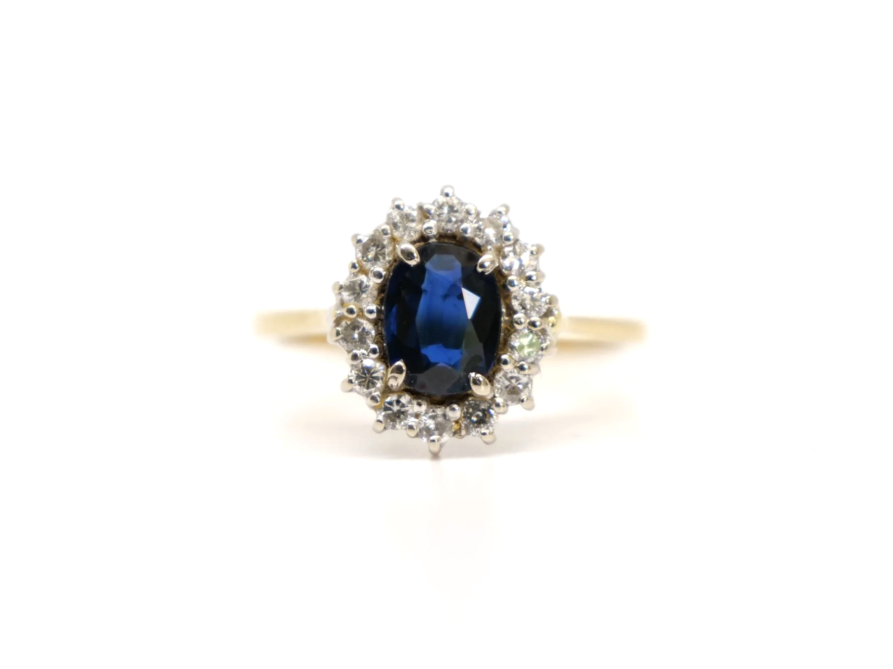 Classic 18ct yellow gold sapphire and diamond cluster ring