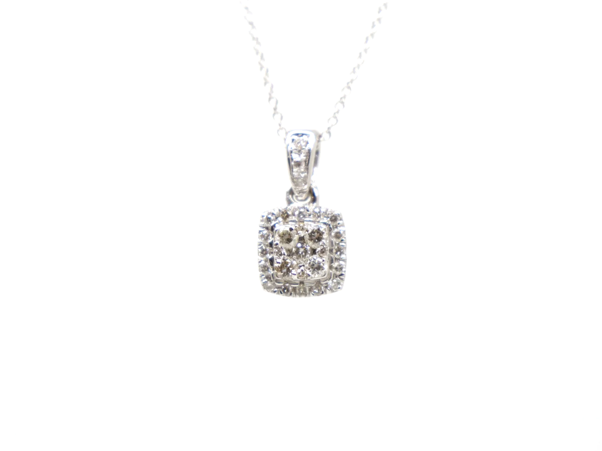 Very pretty 14ct gold diamond halo cluster pendant with diamond bale, set with approximately 0.25ct diamonds.