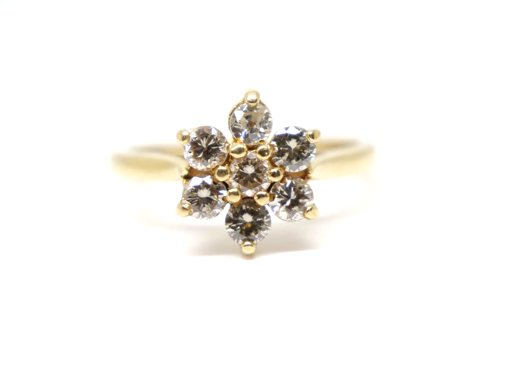 18ct yellow gold diamond daisy cluster ring