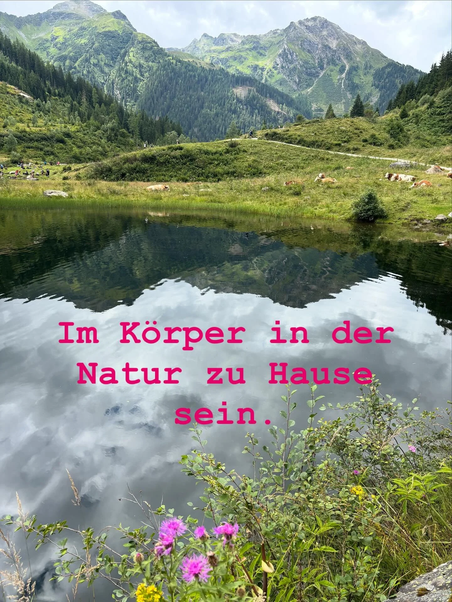 Wandern in den Bergen. Morgens neben Freundinnen im Matratzenlager aufwachen und dann los. In den Bergen atmen mit all dem, was der Berg an die Oberfl&auml;che sp&uuml;lt, wenn es gilt eine Strecke zu wandern, die eigentlich ne Nummer zu gro&szlig; f