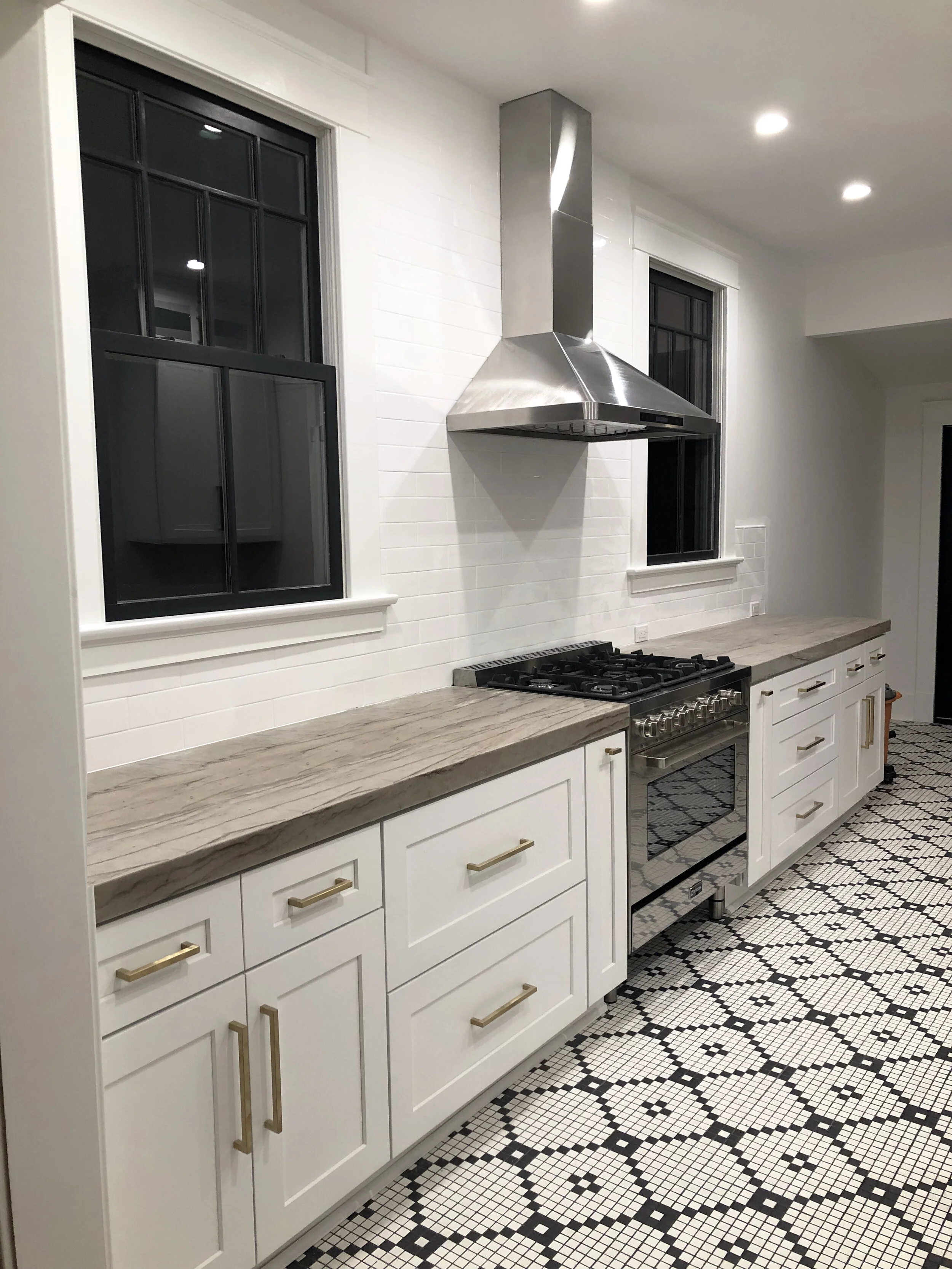 KITCHEN ANGLE.jpg