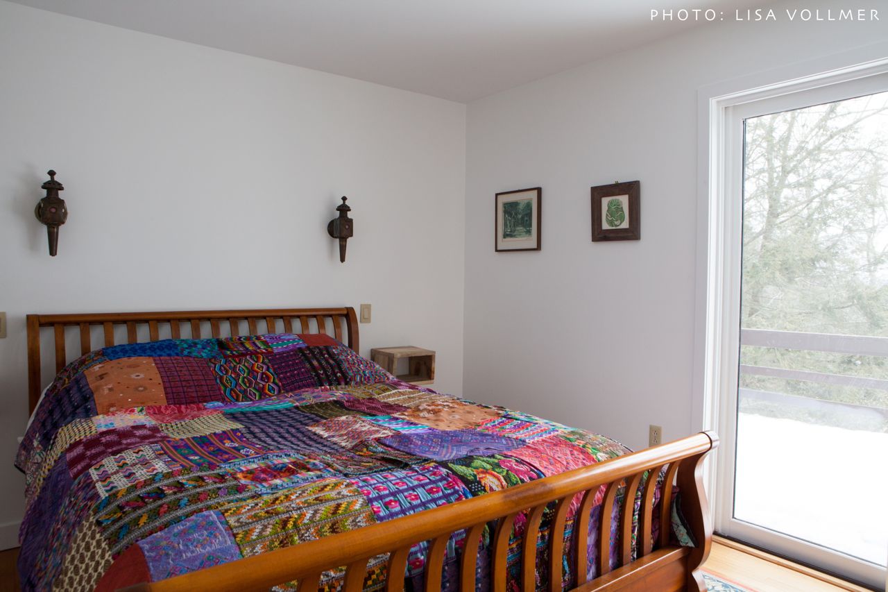 Race Mountain House Queen Bedroom and view of deck