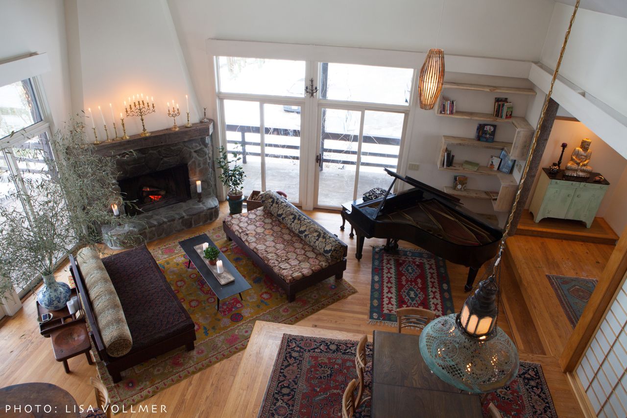 Race Mountain House living room interior with sunken seating area