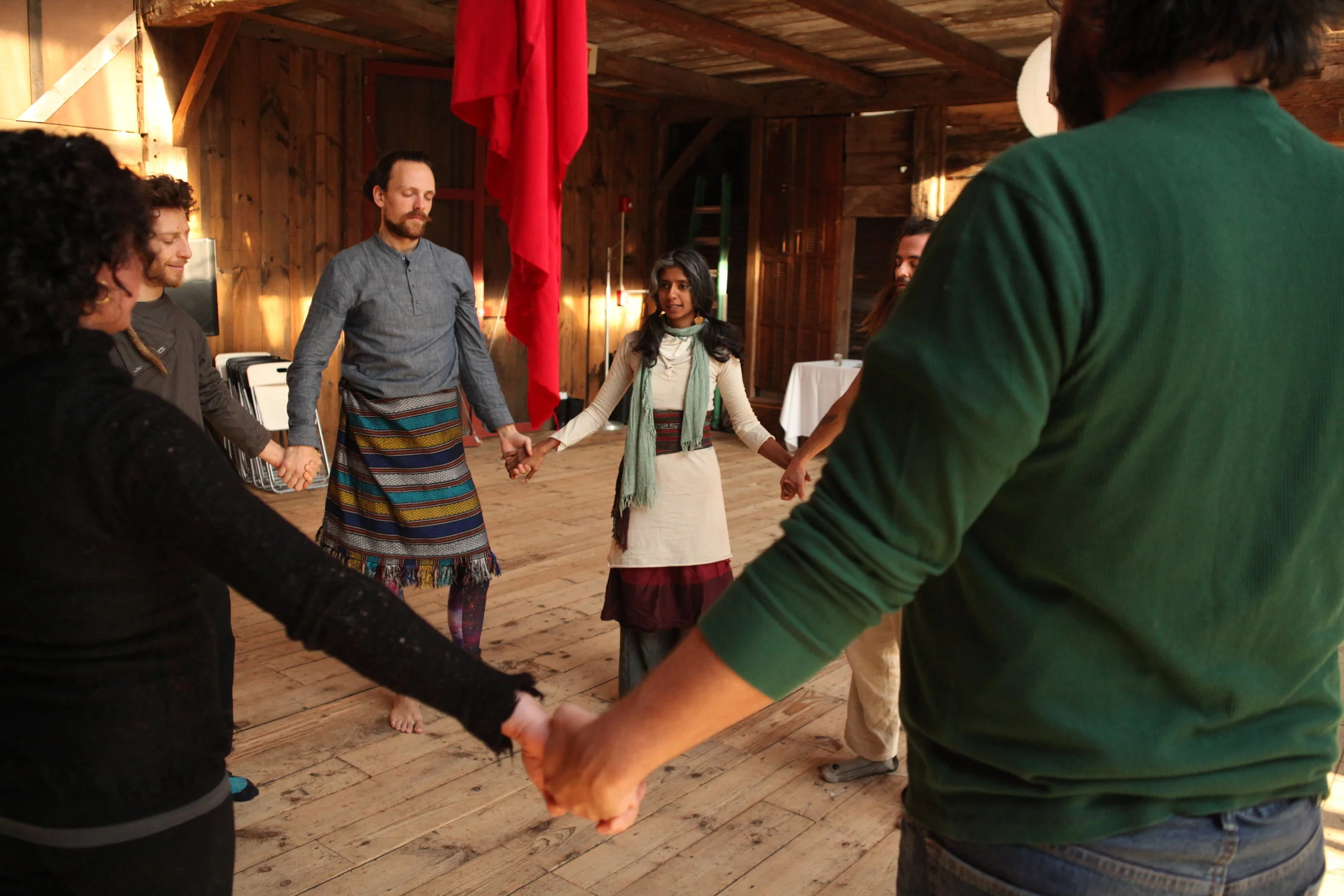 Group Hug > Dec. 2015