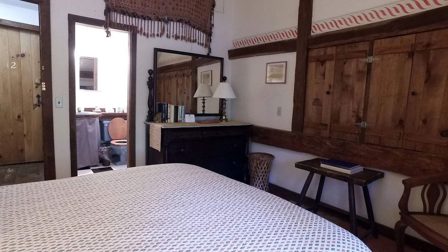 Room 11, Taconic
